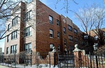 4th image of 2028 N Burling St APT 309