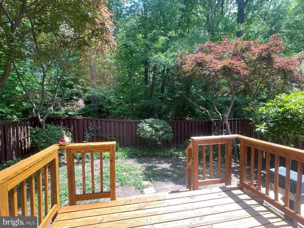 5111 Arrit Ct, Burke, VA 22015