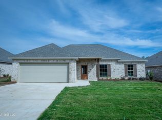 802 Oakbrook Way, Pearl, MS 39208