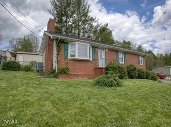 1721 Siam Rd, Elizabethton, TN 37643