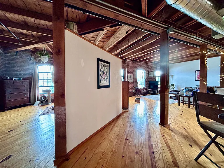 407 Pine St #304 — Photo 9