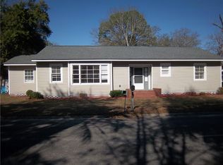 1210 Isabella St, Waycross, GA 31503