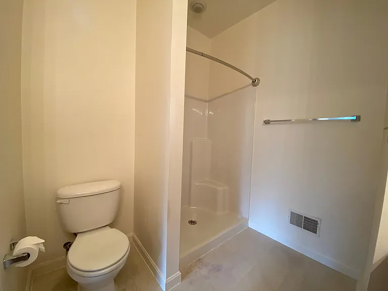 106 Amber Ln — Photo 17