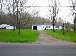 692 Pangborn Rd, Hastings, NY 13076