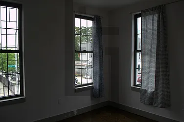 Rented by Loom Group