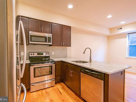 3rd image of 1242 Point Breeze Ave APT 203