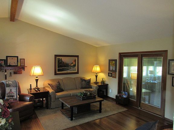 3rd image of 3804 Live Oak Blvd
