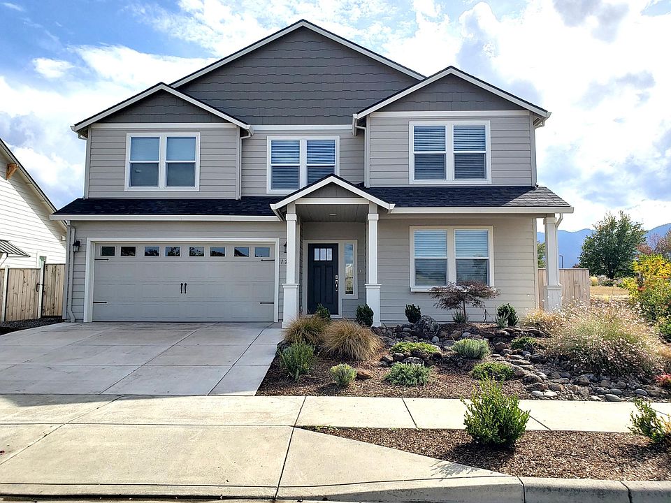 1st image of 124 Willow Springs Dr