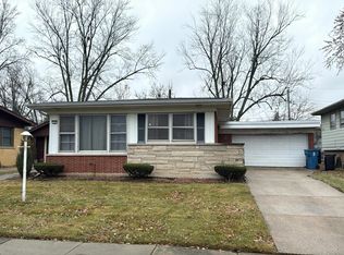 165 Thelma Ln, Chicago Heights, IL 60411