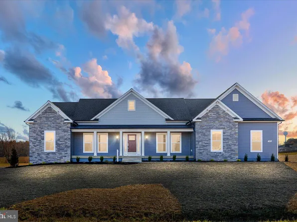 7825 Fitzhugh Ln, King George, VA 22485