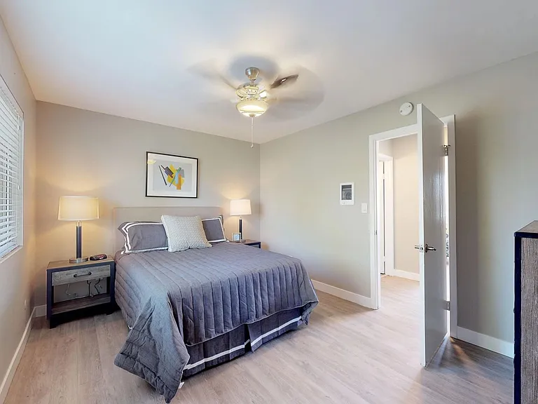 Henry Square- Luxury Townhomes — Photo 17