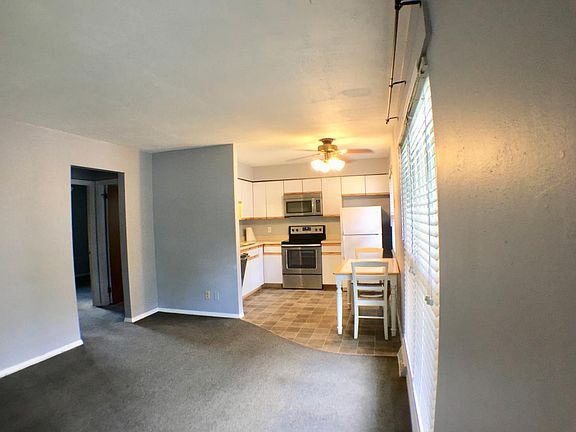 Living Room/Kitchen
