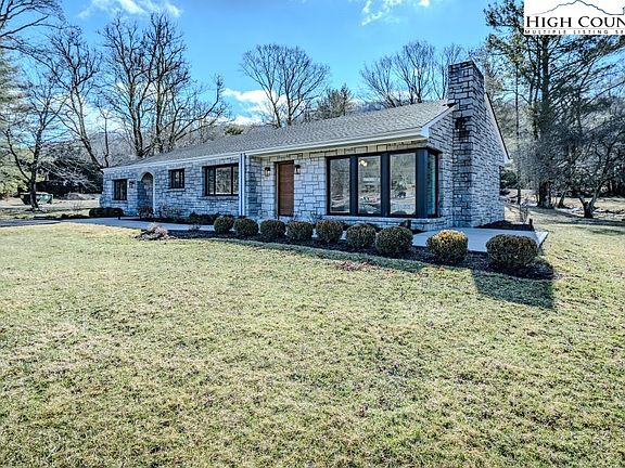 3rd image of 115 Balsam Lane