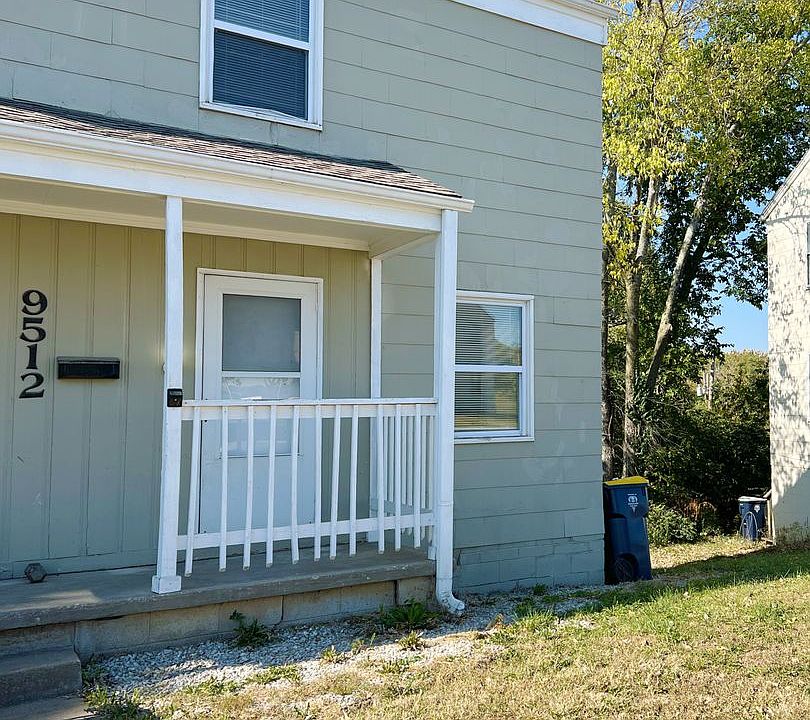 1st image of 9512-9514 Charlotte St #9512