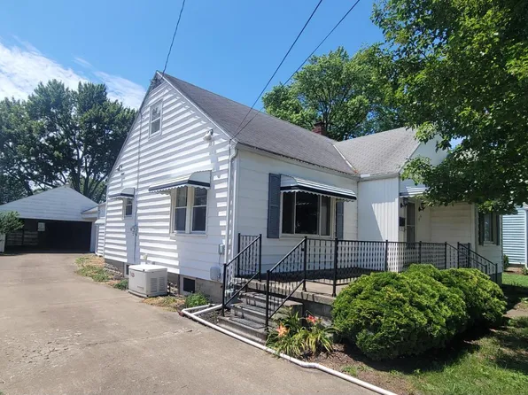 515 W 6th St, Pt Clinton, OH 43452