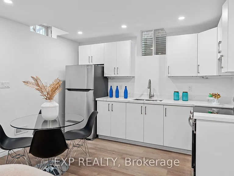 91 Clockwork Dr #BASEMENT — Photo 9