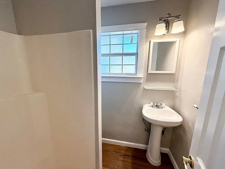 207 Estates Dr — Photo 14