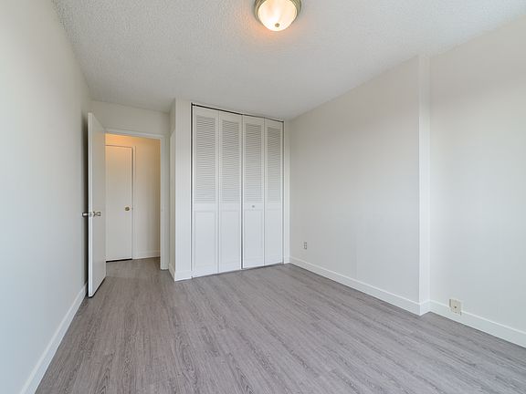 4th image of 9947 Saskatchewan Dr #412823