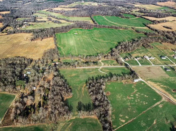 7795 Princeton Rd, Hopkinsville, KY 42240