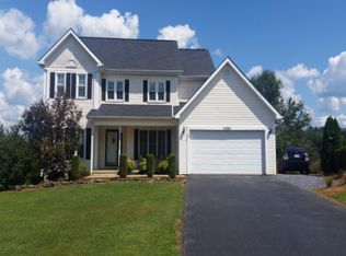 4204 Glaze Rd, Johnson City, TN 37601