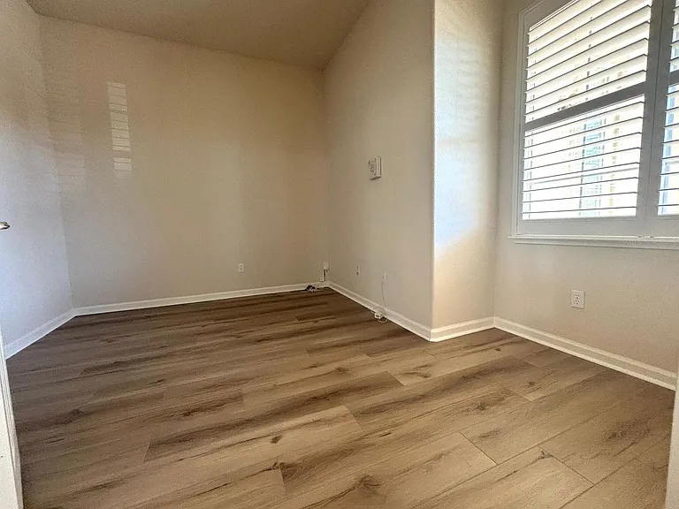 1532 Alton Ln — Photo 5