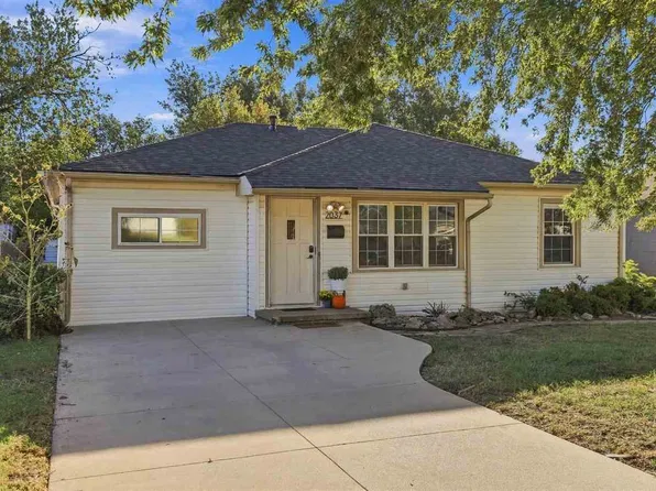 2037 N 4th St, Ponca City, OK 74601