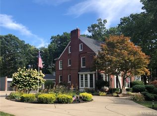 5079 Forest Rd, Lewiston, NY 14092