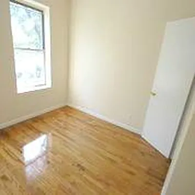 Rented by REAL New York | media 39