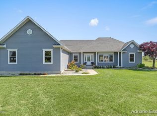 9550 Brewster Ln NE, Greenville, MI 48838