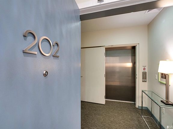 5th image of 238 Olive St APT 202