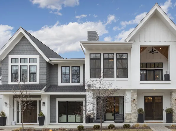 207 Walker Ave S, Wayzata, MN 55391