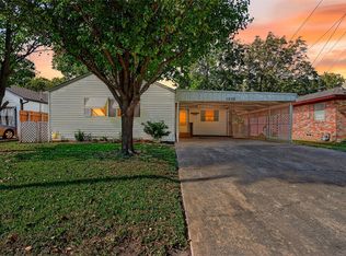 1005 S Clements St, Gainesville, TX 76240