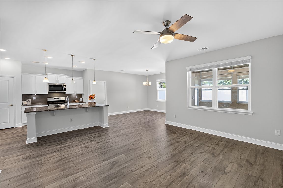 next background image