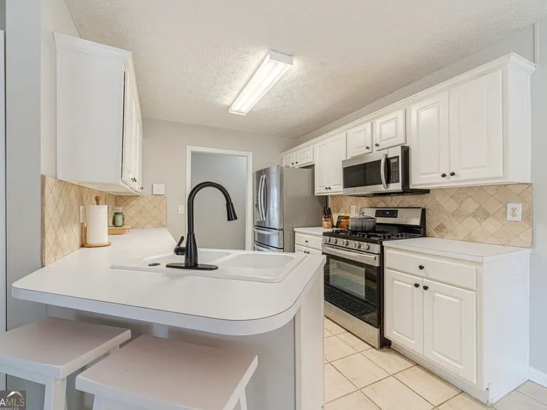 6130 Devonshire Dr — Photo 11