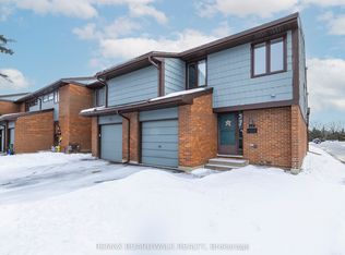 12 Selye Cres, Ottawa, ON K2K1C9