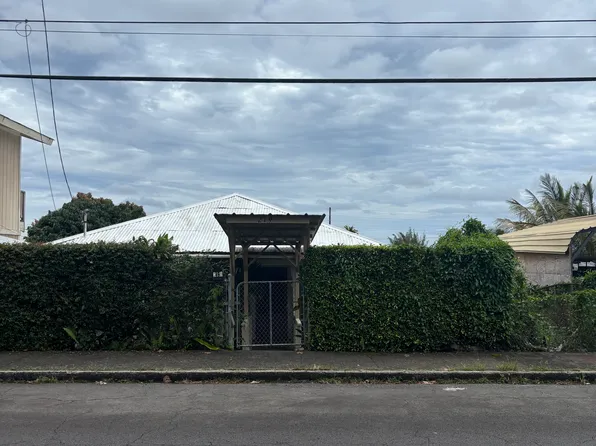 219 Ululani St, Hilo, HI 96720