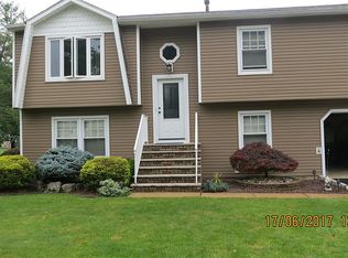 7 Midnight Ave, Parlin, NJ 08859