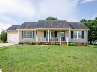167 Summer Lady Ln, Boiling Springs, SC 29316