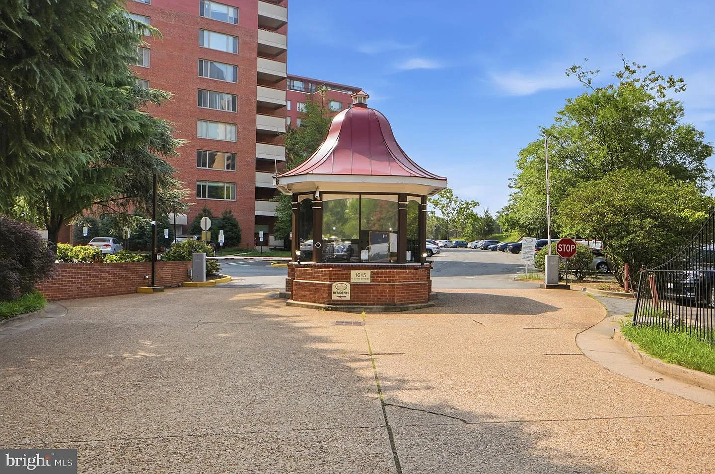 Studio, 402 sqft, $1,600 — Photo 4