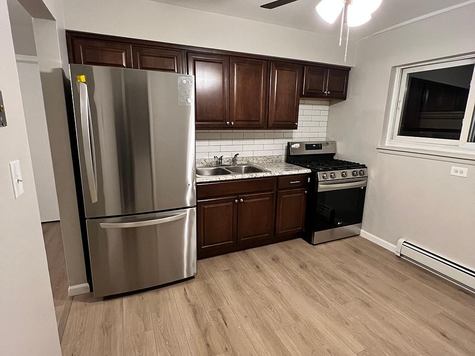 5314 S 73rd Ave APT 3, Summit Argo, IL 60501 | Zillow