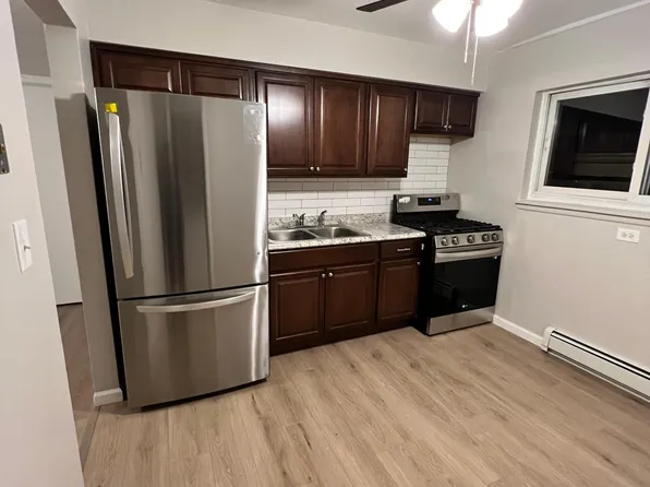 5314 S 73rd Ave APT 3, Summit Argo, IL 60501