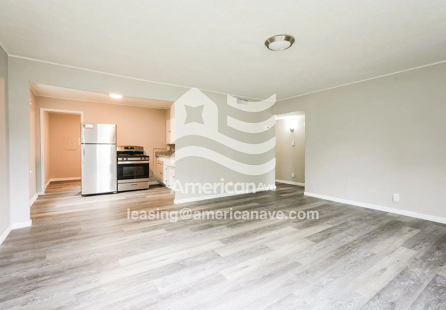 3 bed, 1.0 bath, 1020 sqft, $884 — Photo 4