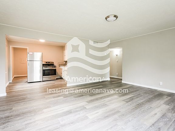 1134978_004_living_room_13814054.jpg