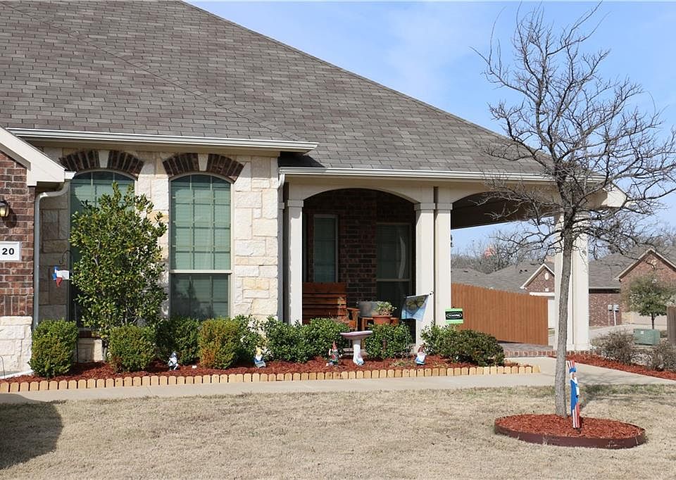 1st image of 2120 Caroline Dr