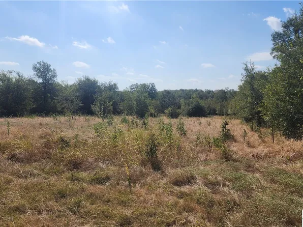 E Avenue B, Buckholts, TX 76518