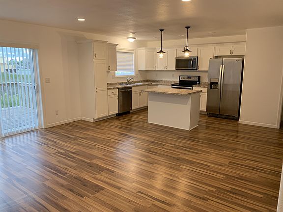 2nd image of 1625 10th Ave E Unit 205