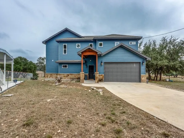 443 Big Bend Dr, Canyon Lake, TX 78133