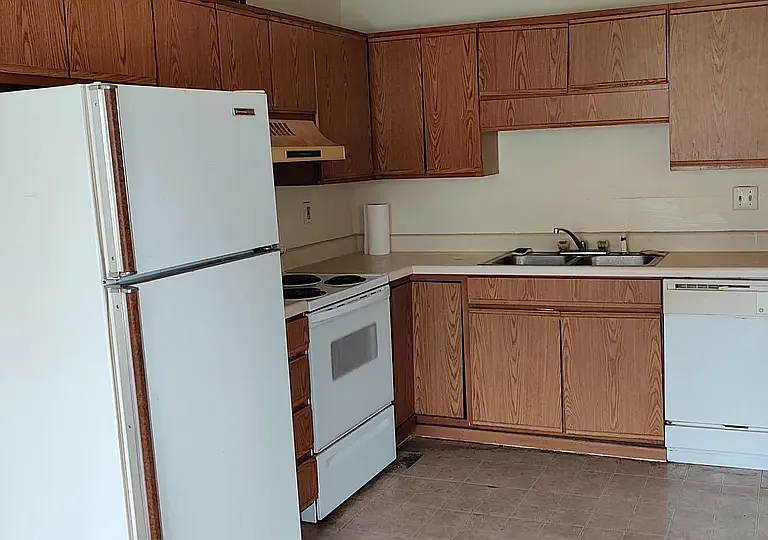 722 Gordon Smith Blvd #6 — Photo 1