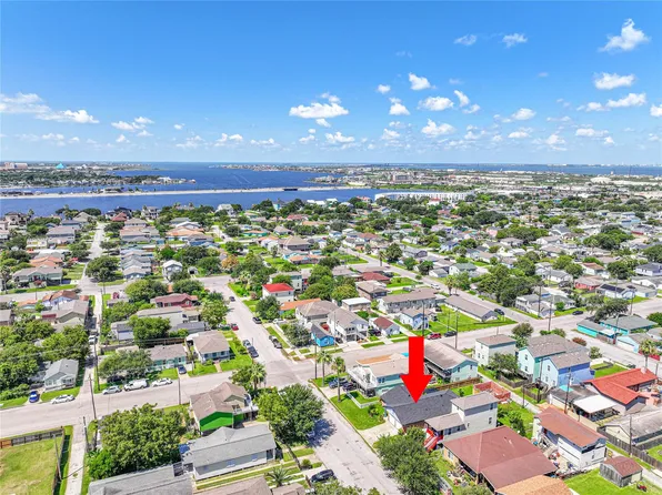 5420 Avenue O, Galveston, TX 77551