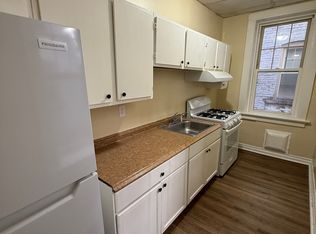 1525 Chapel St #107, New Haven, CT 06511